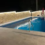 וילה Mm Villa, Strandnahe Mit Pool & Whirlpool In