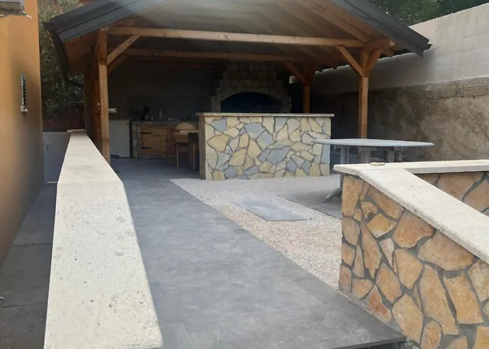 Villa Mm Villa, Strandnahe Mit Pool & Whirlpool In Kruševo