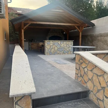 Villa Mm Villa, Strandnahe Mit Pool & Whirlpool In Krusevo (Zadar)