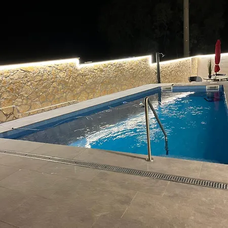 Villa Mm Villa, Strandnahe Mit Pool & Whirlpool In