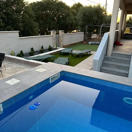 Villa Mm Villa, Strandnahe Mit Pool & Whirlpool In *