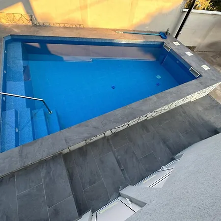 Villa Mm Villa, Strandnahe Mit Pool & Whirlpool In *