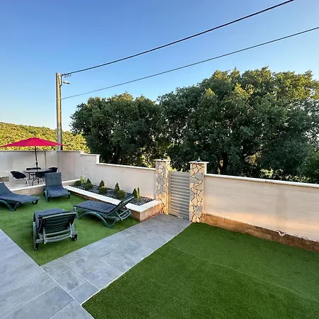 Mm Villa, Strandnahe Mit Pool & Whirlpool In Villa Krusevo (Zadar)