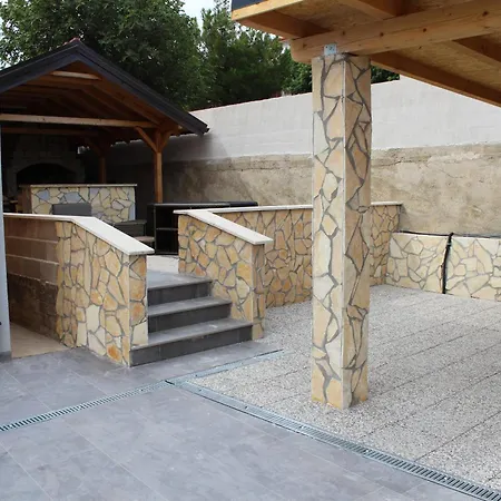 Villa Mm Villa, Strandnahe Mit Pool & Whirlpool In Krusevo (Zadar)