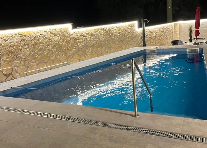 Vila Mm Villa, Strandnahe Mit Pool & Whirlpool In