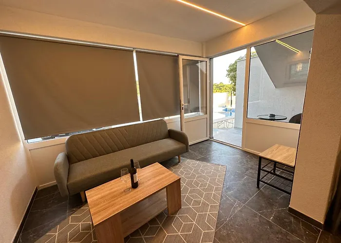 Mm Villa, Strandnahe Mit Pool & Whirlpool In Krusevo (Zadar)