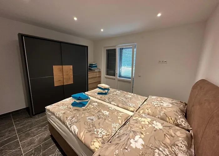 Mm Villa, Strandnahe Mit Pool & Whirlpool In Vila